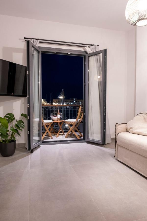 Venus Luxury Apartment Ermoupoli Exterior photo