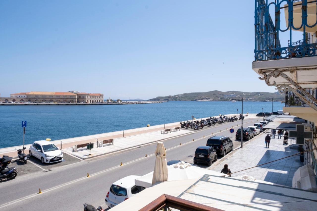 Venus Luxury Apartment Ermoupoli Exterior photo