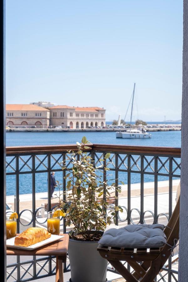 Venus Luxury Apartment Ermoupoli Exterior photo