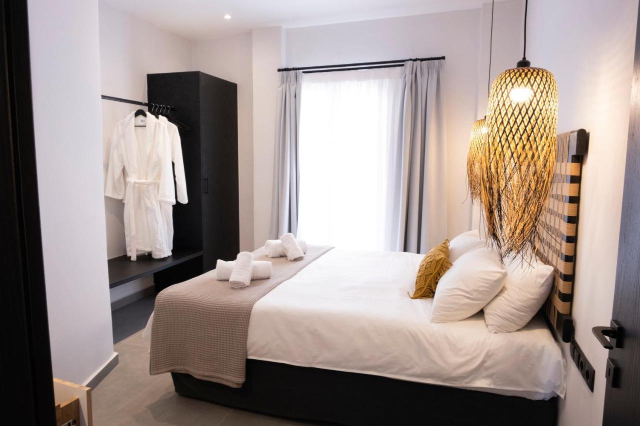 Venus Luxury Apartment Ermoupoli Exterior photo