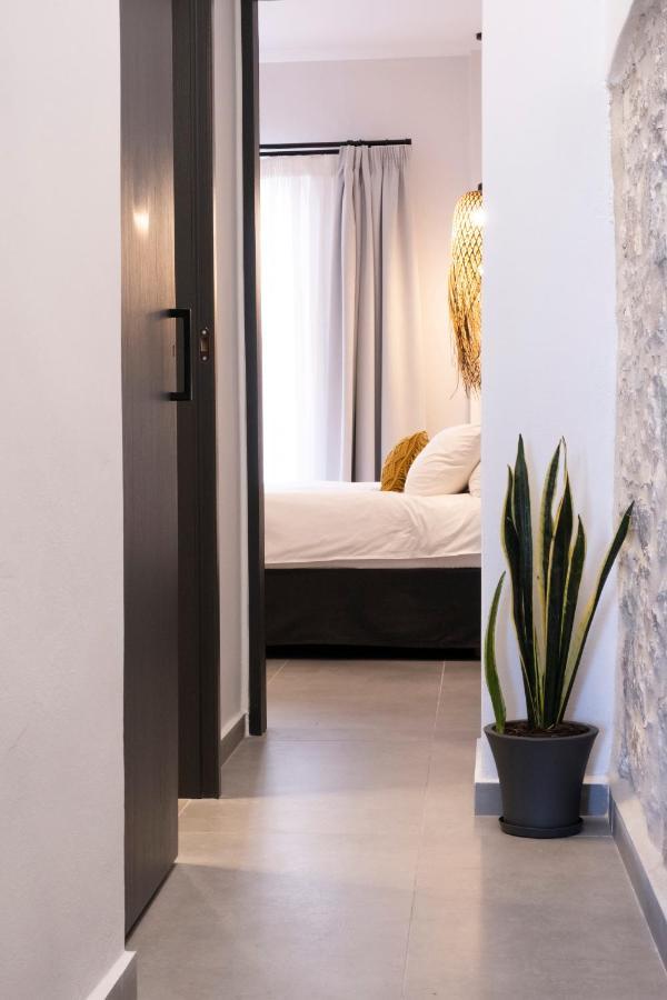 Venus Luxury Apartment Ermoupoli Exterior photo