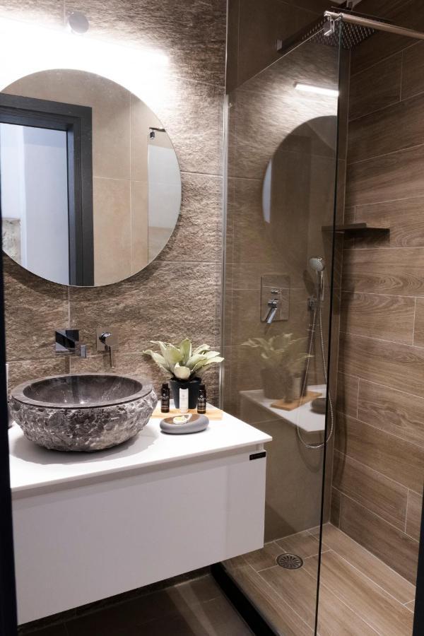 Venus Luxury Apartment Ermoupoli Exterior photo